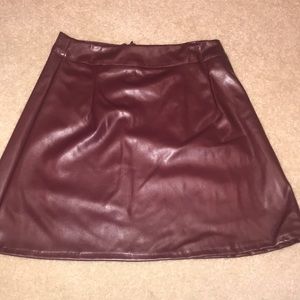 Maroon fake leather skirt